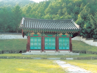 [철원] 포충사 · 김응하 장군 묘정비 1번째 이미지