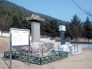 [철원] 포충사 · 김응하 장군 묘정비 3번째 이미지