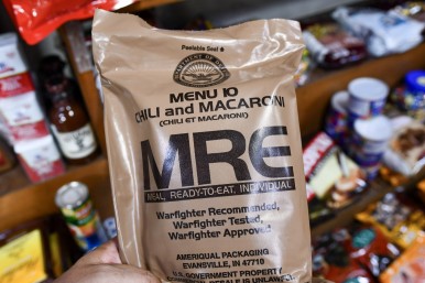 U.S. military combat food (MRE)